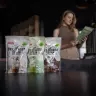 Nutrend Lahodný vegánsky proteín - Delicious Vegan Protein (450 g, Čokoláda z lieskových orieškov)