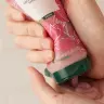 The Body Shop British Rose Shower Scurb (200 ml)